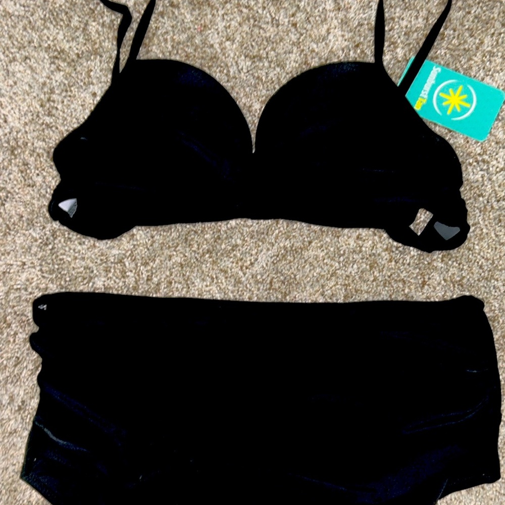 👙SALE👙SUNBURST TAN SWIM SUIT BLACK TWO PEICE